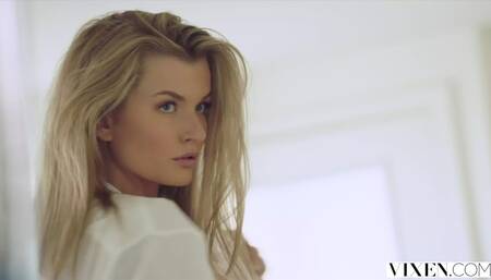 Side Chick Mia Surprises Her Sugar Daddy at Home