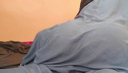 Beautiful Hijab Girl Love To Ride A Big Cock And Creampied