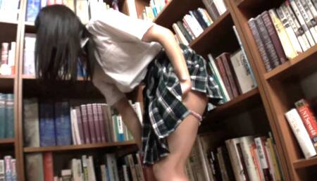 ※Before being erased!!※【In a public place】Photograph a young student in Japan 002