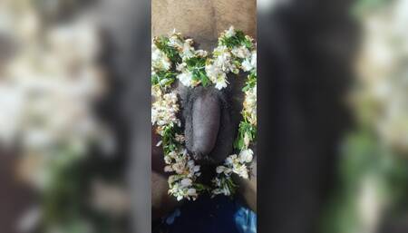 Marathi aunty handjob with flowers to her step brother