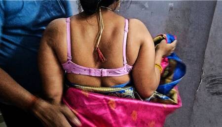 Beautiful Indian Bhabhi Aishwarya Fuck With Her Husband at Morning Very Hard Fucking.