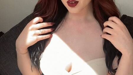 19 year old Goth smokes