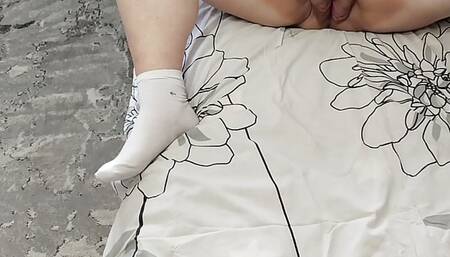 masturbation of a big meaty pussy