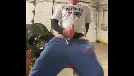Dilf Jockdad87 Shoots a Load in the Garage