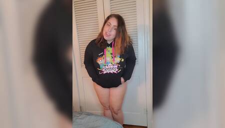 Just Got Home From College.. I Need to Do My Homework but Just Want to Show My Baby My Body!
