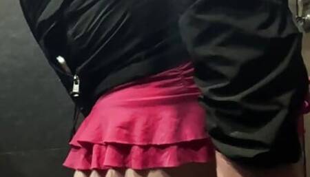 a few moments when I was dressed as a prostitute and I was horny alone in the toilet of a restaurant and I came out with two cu