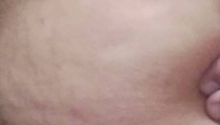 Trying to have a fake piercing to my belly button