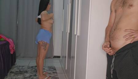 My Stepdaughter Leaves the Door Open When Changing After a Shower, I Can't Just Look at Her Firm Breasts and Ass