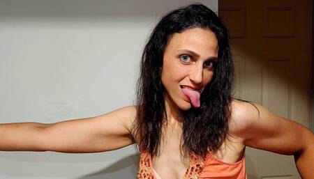 Introducing Big N Sexy Britney - the Southern Belle Blowjob Queen! - Premiere Video! - Hot BJ (5 Min. Version)