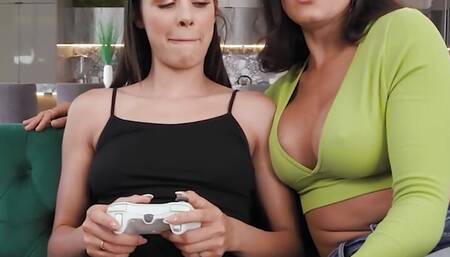 REALITY KINGS - Hot MILF Penny Barber Starts Touching Kylie Rocket While She Games & Slowly Goes For Her Pussy