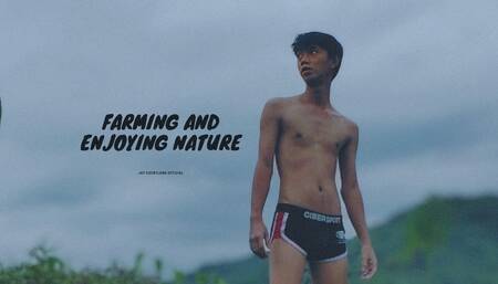 Planting rice while naked in the rice fields