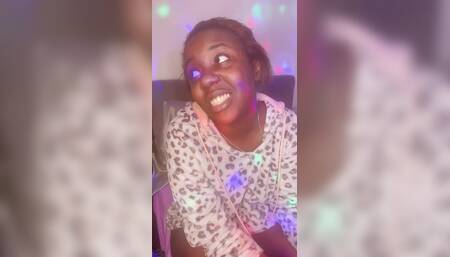 To The Sugar Daddies, Rich Wealthy Provider Men, This Single Ebony Young Lady Wants You To Be Her Man & Boyfriend