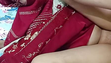 My neighbor's Muslim wife came to meet me for my uncut cock.