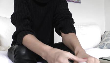 Lady Victoria Valente - Christmas Red Fingernails