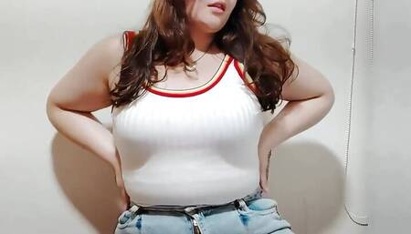 Cute Chubby Girl Masturbates and Squirts