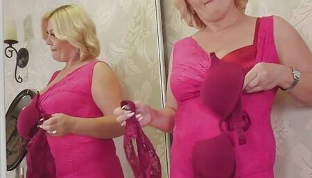 Auntjudys - Busty Mature MILF Linetta Masturbates for You in High Heels