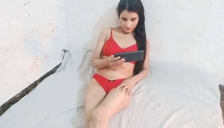 Indian aunty ne apne boyfriend ko video call pe chut dikhya