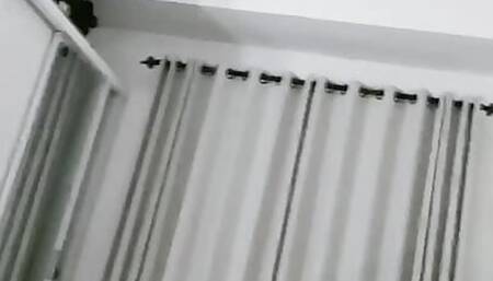 Female student masturbates until sange
