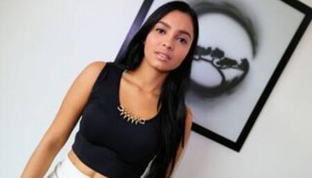 Colombian Chick With Big Ass Films Her First Porno