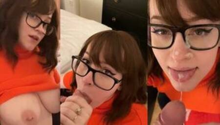 Jinkies! ;) blowjob in my Velma Cosplay