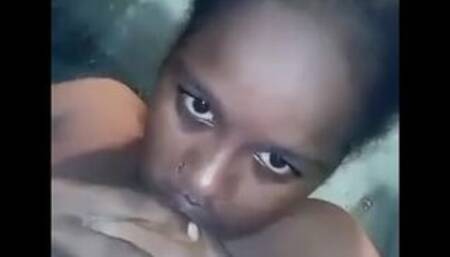 Horny Muslim chic can resist rubing and  playing with her clit..solo