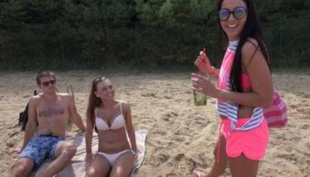 Beauty fucks in public