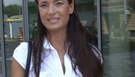 Linda and her huge natural tits