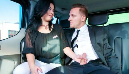 Intense sex session on the backseat