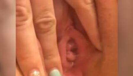 Miley Cyrus and her friends sends me nudes on instagram