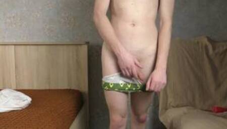 Artem showed his body and dick - ARTEM SUCHKOV